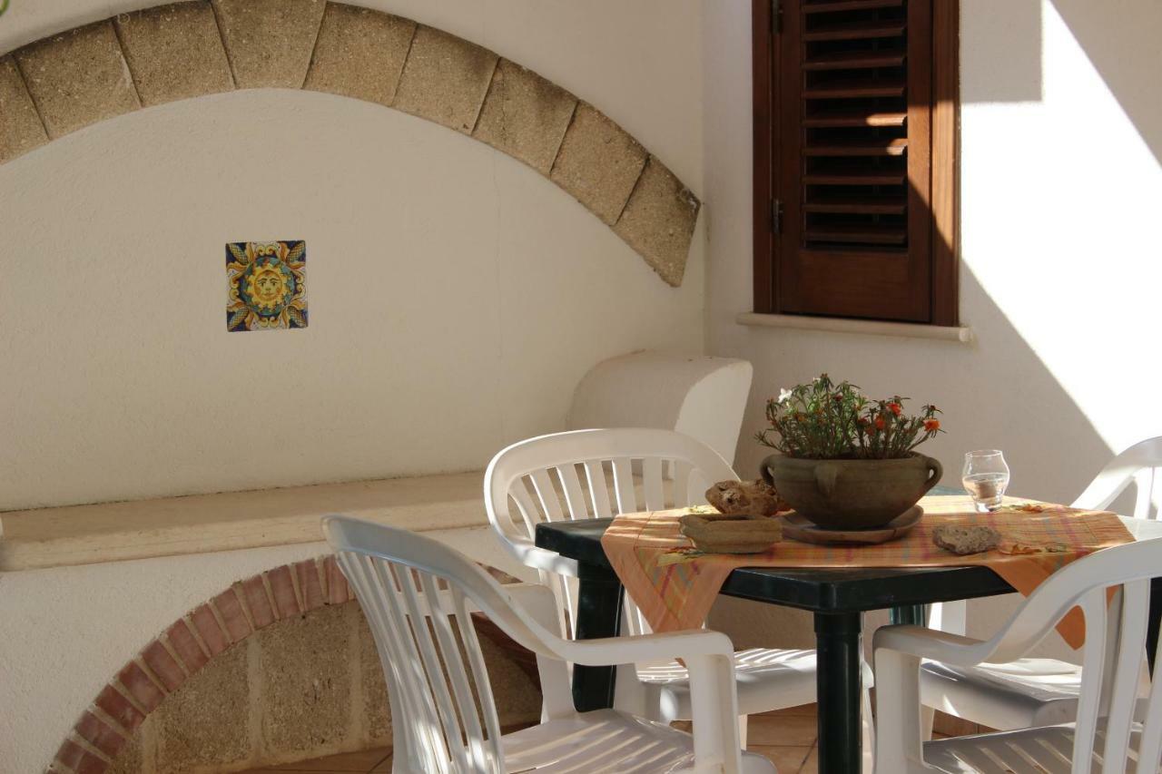 Apartamento Monolocale Da Mariolina Macari Exterior foto
