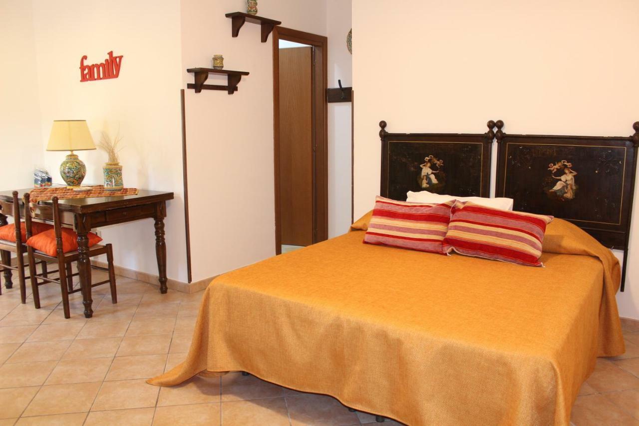 Apartamento Monolocale Da Mariolina Macari Exterior foto
