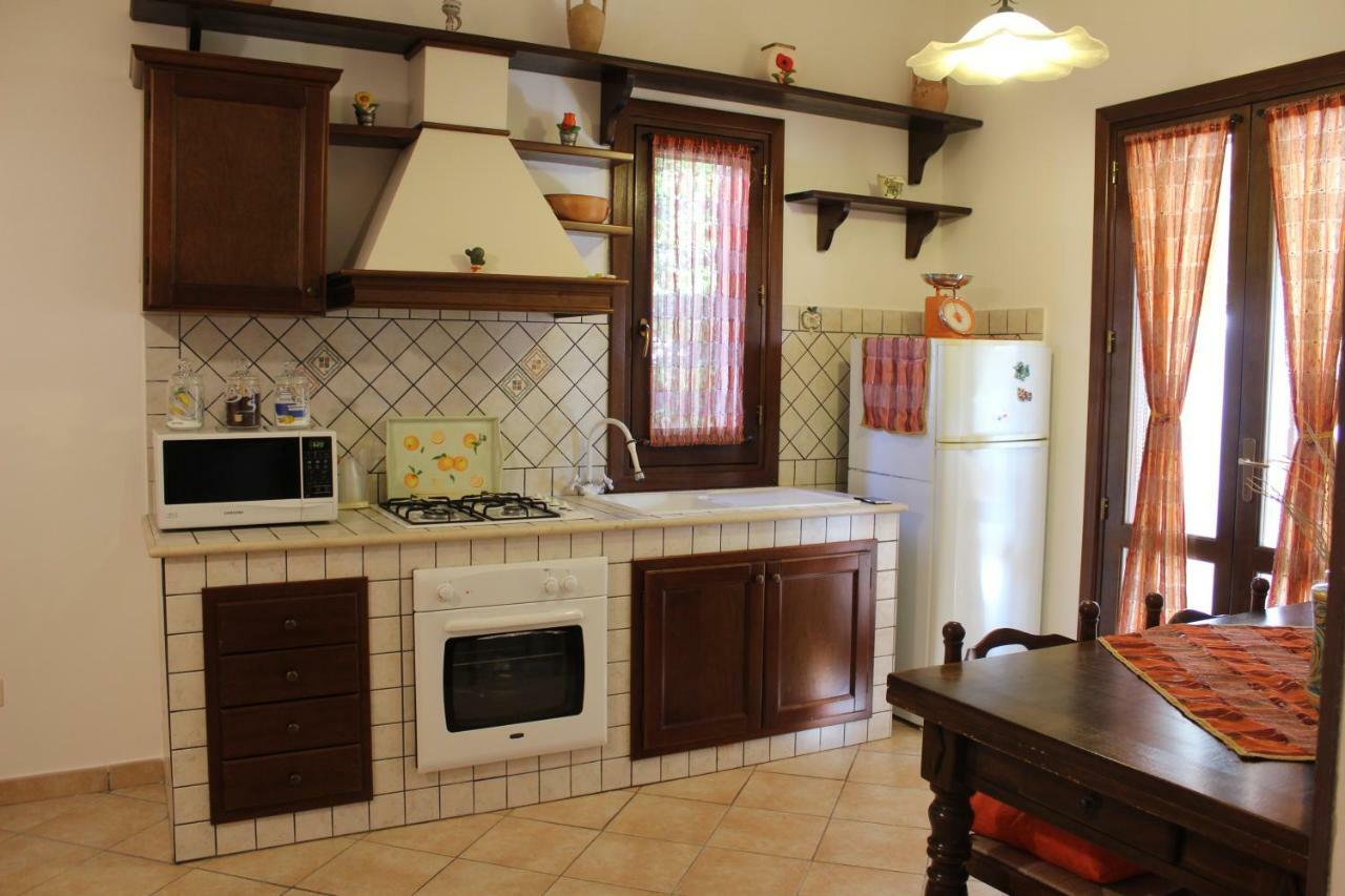 Apartamento Monolocale Da Mariolina Macari Exterior foto